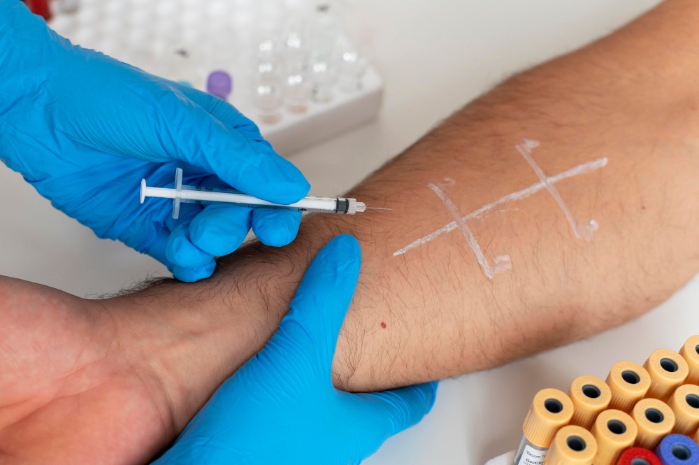 Comprehensive Test Services at Clinique Alpa 1 2149140520