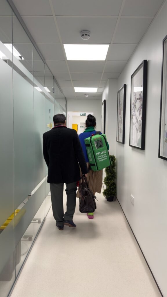 Private GP consultation for joint pain at Clinique Alpa